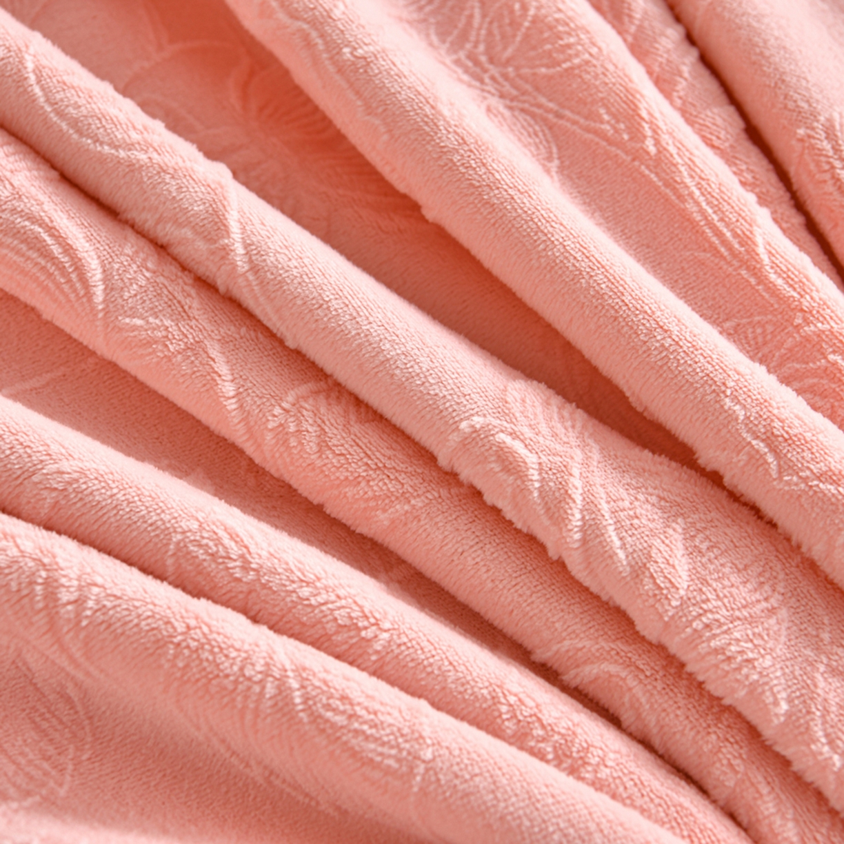 91家纺网 家纺一手货源 找家纺 赫本家纺  2025新款高克重纯色花边款雕花绒床盖款四件套 繁花-粉