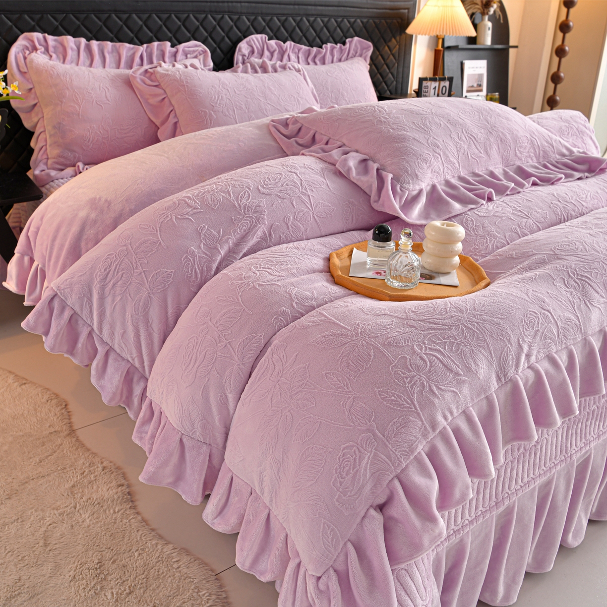 赫本家纺  2025新款高克重纯色花边款雕花绒床盖款四件套 繁花-紫