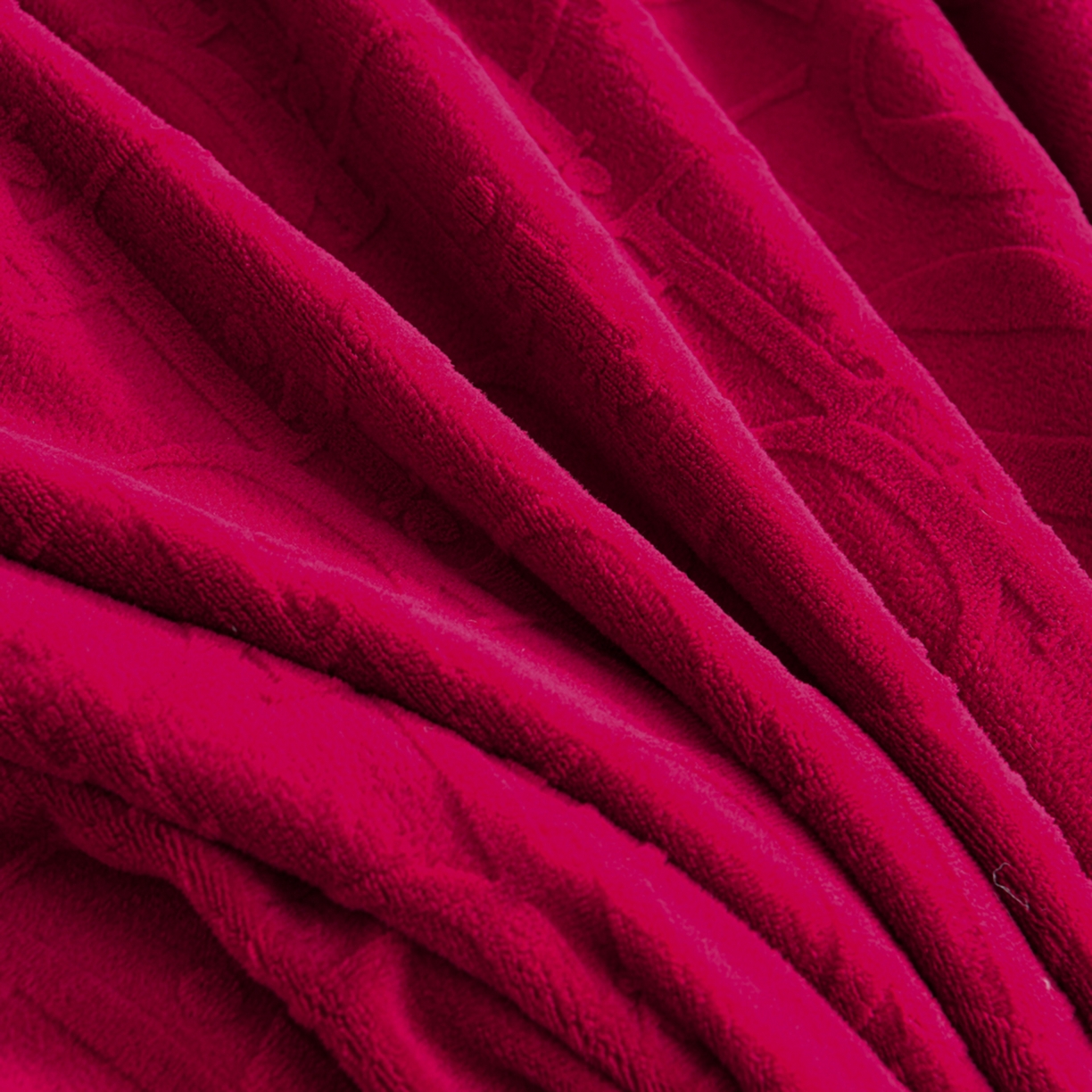 91家纺网 家纺一手货源 找家纺 赫本家纺  2025新款高克重纯色花边款雕花绒床盖款四件套 摩卡-红