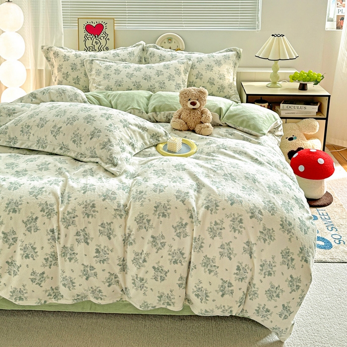 91家纺网 家纺一手货源 找家纺 简一 2025新款小清新牛奶绒印花四件套-花卉系列 清新花梦-绿