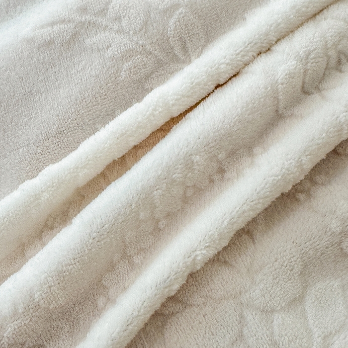 91家纺网 家纺一手货源 找家纺 金牛座家纺 2025新款公主轻奢雕花牛奶绒刺绣四件套-韵律系列 【控价 售价请勿低于178】 韵律-奶白