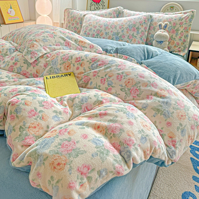 91家纺网 家纺一手货源 找家纺 简一 2025新款小清新牛奶绒印花四件套-花卉系列 夏日花开