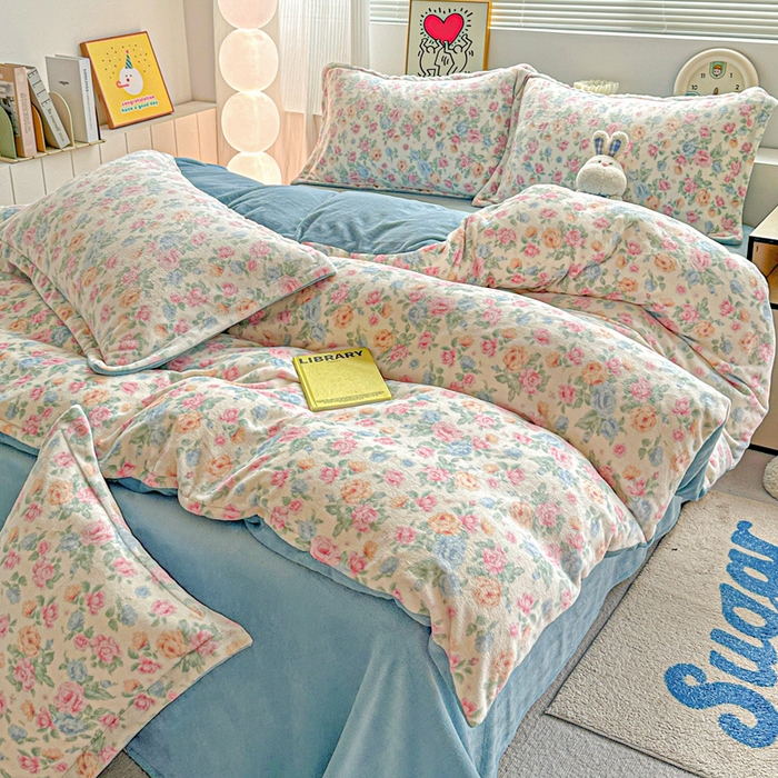 91家纺网 家纺一手货源 找家纺 简一 2025新款小清新牛奶绒印花四件套-花卉系列 夏日花开