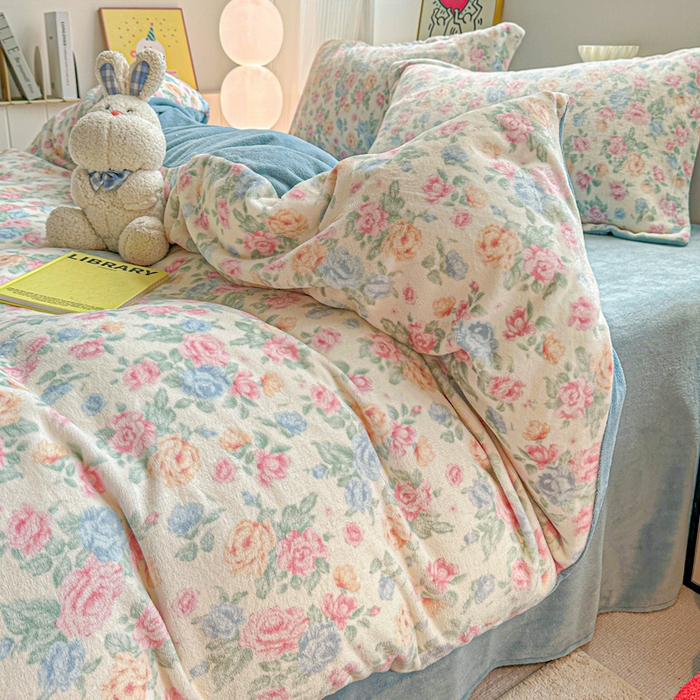 91家纺网 家纺一手货源 找家纺 简一 2025新款小清新牛奶绒印花四件套-花卉系列 夏日花开