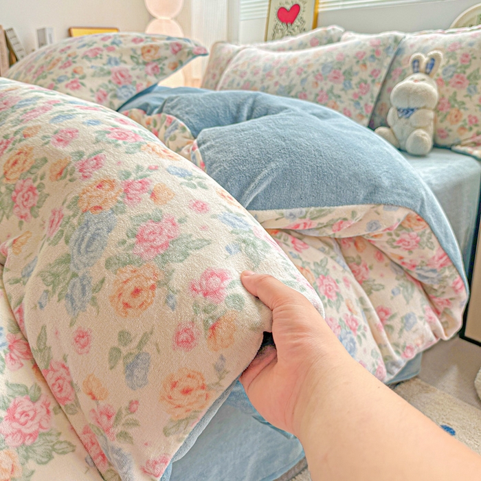 91家纺网 家纺一手货源 找家纺 简一 2025新款小清新牛奶绒印花四件套-花卉系列 夏日花开