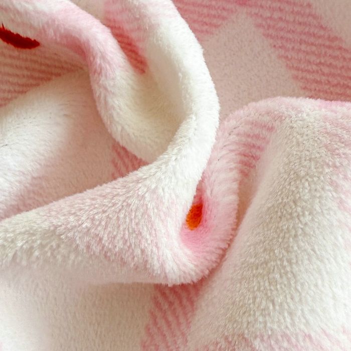 91家纺网 家纺一手货源 找家纺 丽美人 2025新款高克重印花牛奶绒无印风床单款（A类母婴级面料） 波点粉格