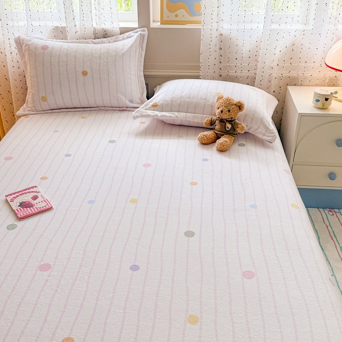 91家纺网 家纺一手货源 找家纺 丽美人 2025新款高克重印花牛奶绒无印风床单款（A类母婴级面料） 波点粉条