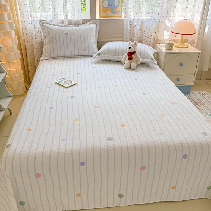 91家纺网 家纺一手货源 找家纺 丽美人 2025新款高克重印花牛奶绒无印风床单款（A类母婴级面料） 波点蓝条