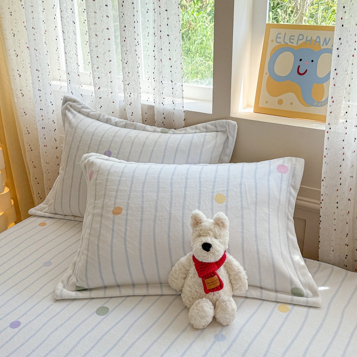 91家纺网 家纺一手货源 找家纺 丽美人 2025新款高克重印花牛奶绒无印风床单款（A类母婴级面料） 波点蓝条