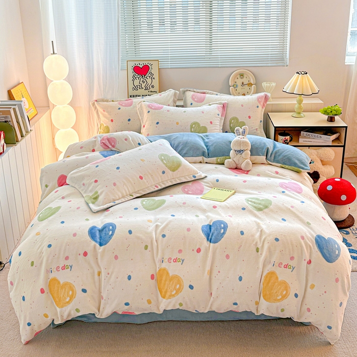 简一 2025新款小清新牛奶绒印花四件套-花卉系列 炫彩爱心