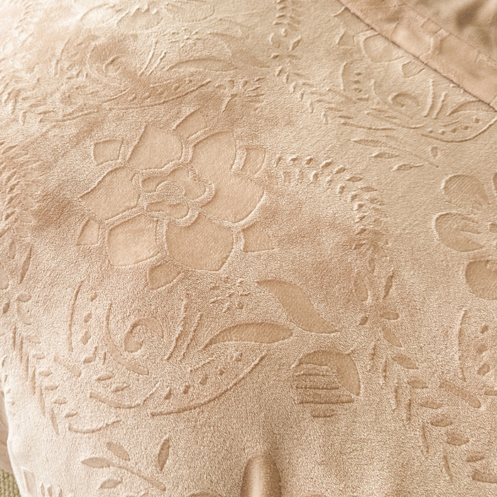 91家纺网 家纺一手货源 找家纺 （总）好漂靓 2025新款高克重雕花绒牛奶绒四件套--花之恋