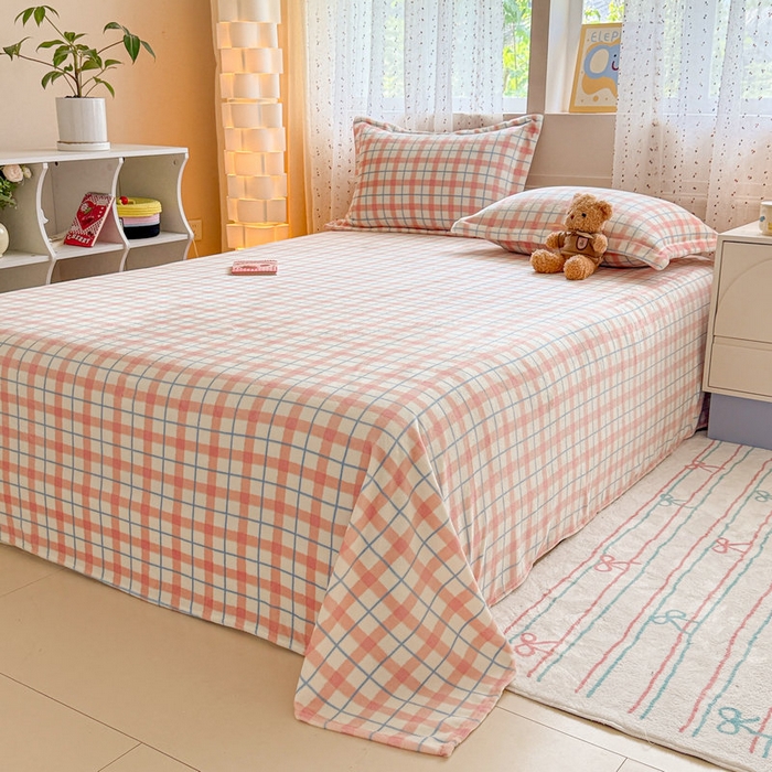 91家纺网 家纺一手货源 找家纺 丽美人 2025新款高克重印花牛奶绒无印风床单款（A类母婴级面料） 蓝粉大格