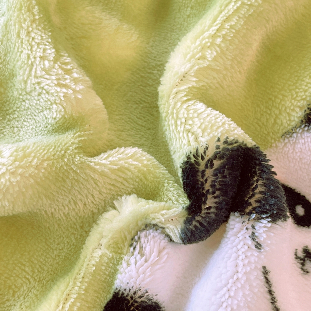 91家纺网 家纺一手货源 找家纺 云家 2025直播热款兔兔绒豆豆被三层夹棉加厚毛毯毯子牛奶绒冬被泡泡兔毛绒保暖被子被芯 熊猫宝贝