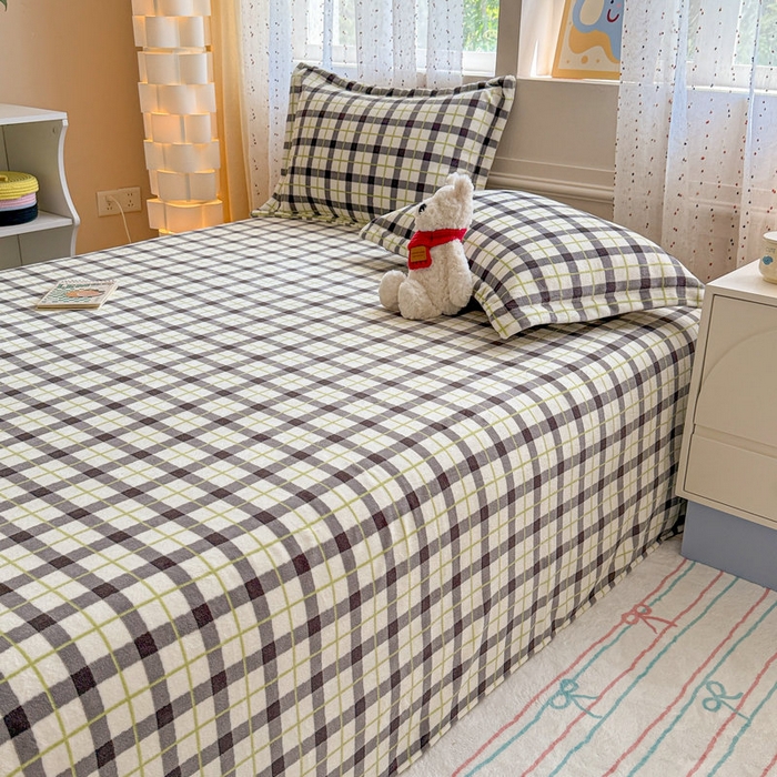 91家纺网 家纺一手货源 找家纺 丽美人 2025新款高克重印花牛奶绒无印风床单款（A类母婴级面料） 浅绿灰格