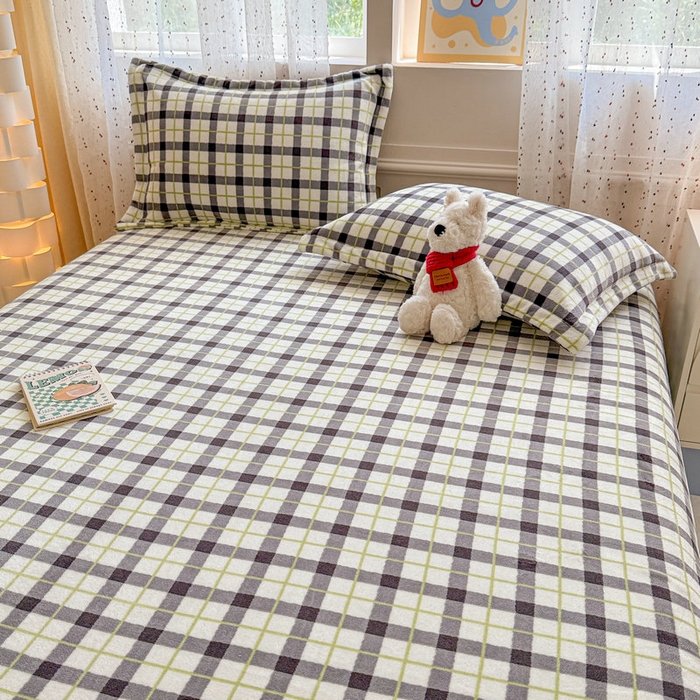 91家纺网 家纺一手货源 找家纺 丽美人 2025新款高克重印花牛奶绒无印风床单款（A类母婴级面料） 浅绿灰格