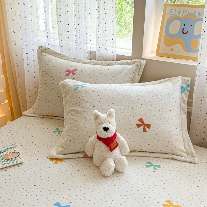 91家纺网 家纺一手货源 找家纺 丽美人 2025新款高克重印花牛奶绒无印风床单款（A类母婴级面料） 波点蝴蝶结