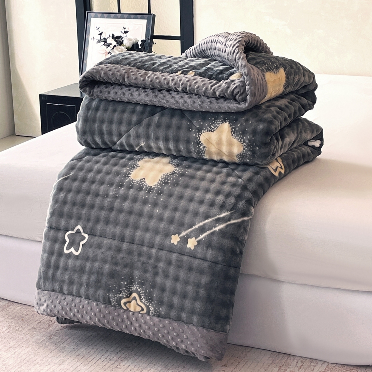 91家纺网 家纺一手货源 找家纺 云家 2025直播热款兔兔绒豆豆被三层夹棉加厚毛毯毯子牛奶绒冬被泡泡兔毛绒保暖被子被芯 星月