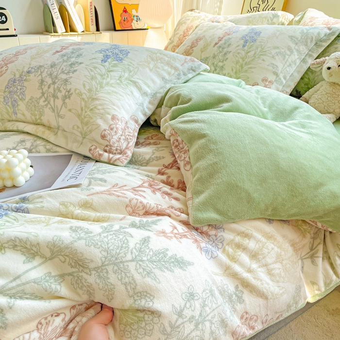 91家纺网 家纺一手货源 找家纺 简一 2025新款小清新牛奶绒印花四件套-花卉系列 幽兰花谷