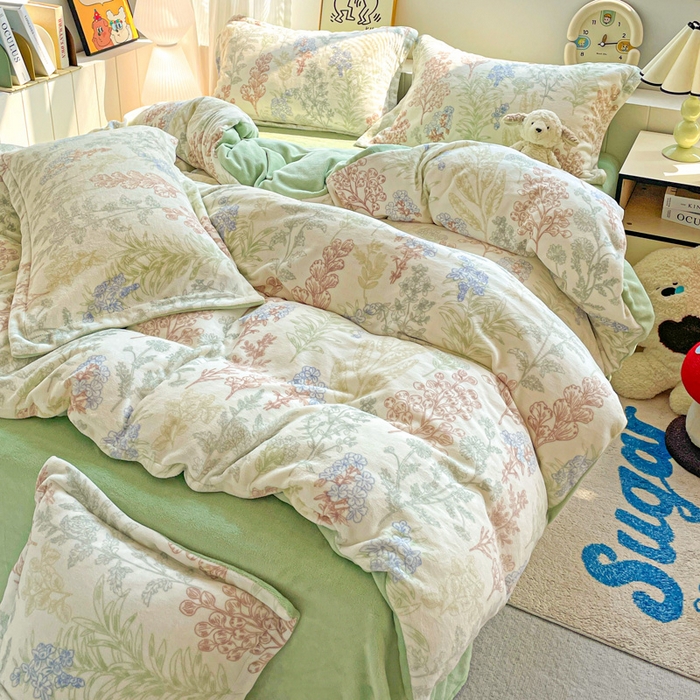 91家纺网 家纺一手货源 找家纺 简一 2025新款小清新牛奶绒印花四件套-花卉系列 幽兰花谷