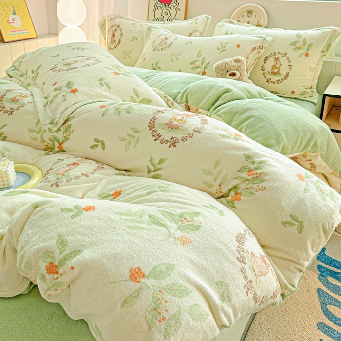 91家纺网 家纺一手货源 找家纺 简一 2025新款小清新牛奶绒印花四件套-卡通系列 叶畔兔语