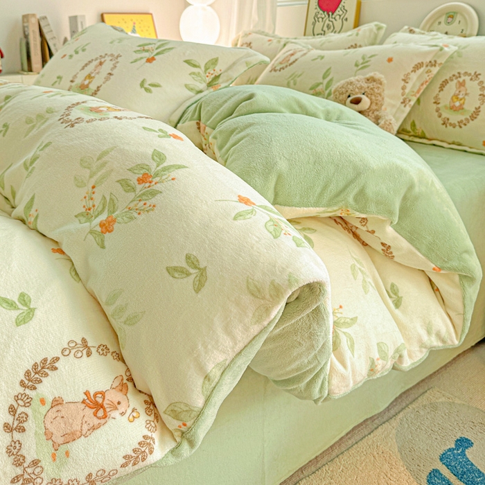 91家纺网 家纺一手货源 找家纺 简一 2025新款小清新牛奶绒印花四件套-卡通系列 叶畔兔语