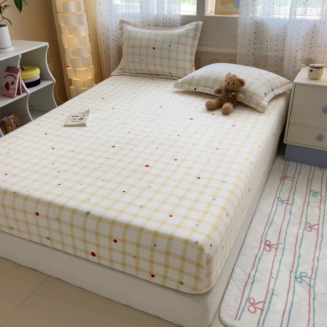 91家纺网 家纺一手货源 找家纺 丽美人 2025新款高克重印花牛奶绒无印风床笠款（A类母婴级面料） 波点黄格