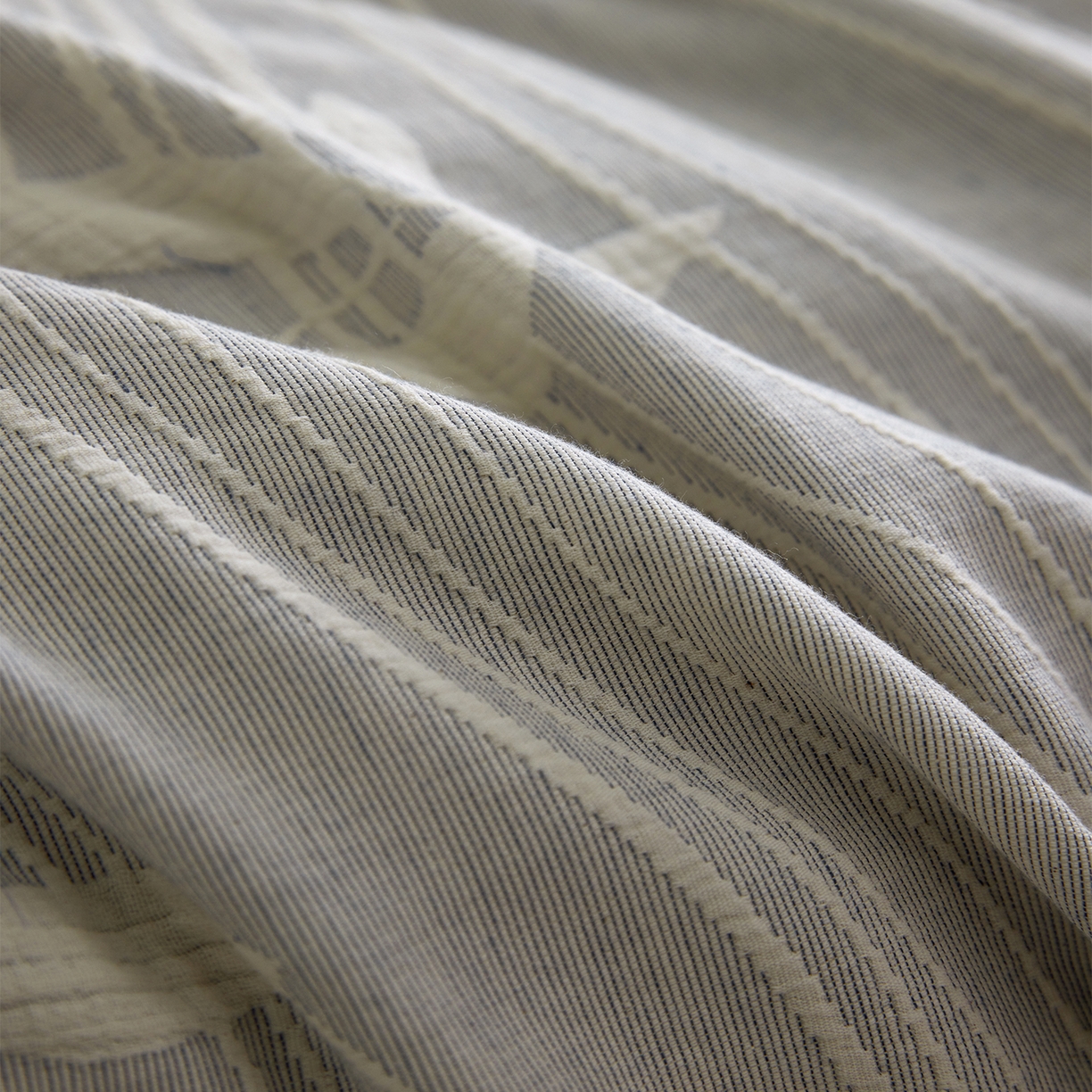 91家纺网 家纺一手货源 找家纺 小叮当家纺仓储工厂店 2025新款提供买家秀爆款花型不断货全棉纯棉A类三层纱加厚磨毛大提花四件套 米斯·兰