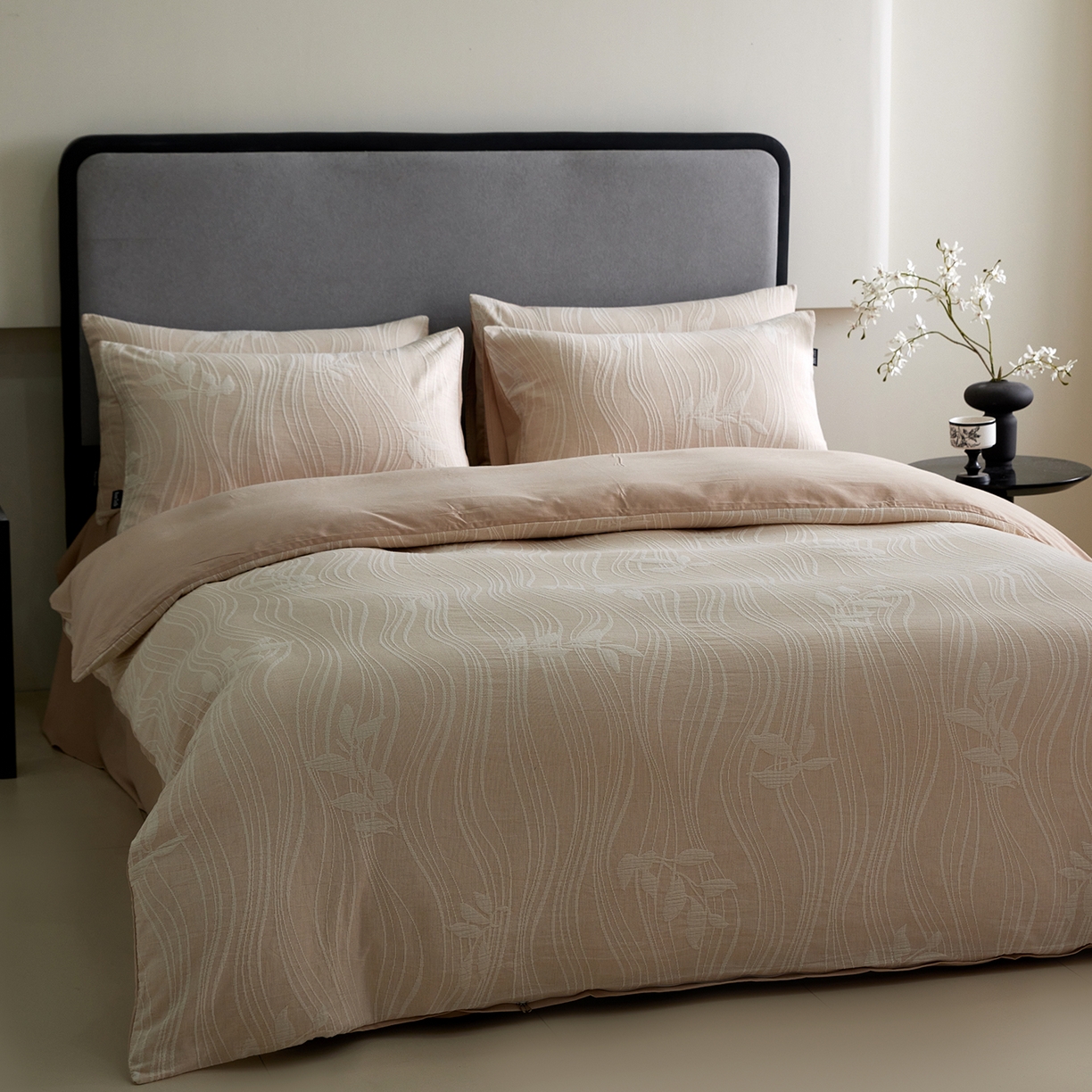 91家纺网 家纺一手货源 找家纺 小叮当家纺仓储工厂店 2025新款提供买家秀爆款花型不断货全棉纯棉A类三层纱加厚磨毛大提花四件套 米斯·米