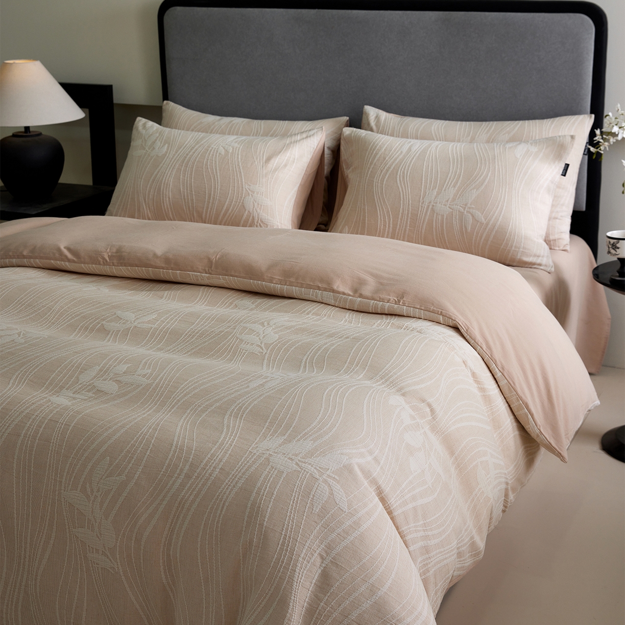 91家纺网 家纺一手货源 找家纺 小叮当家纺仓储工厂店 2025新款提供买家秀爆款花型不断货全棉纯棉A类三层纱加厚磨毛大提花四件套 米斯·米