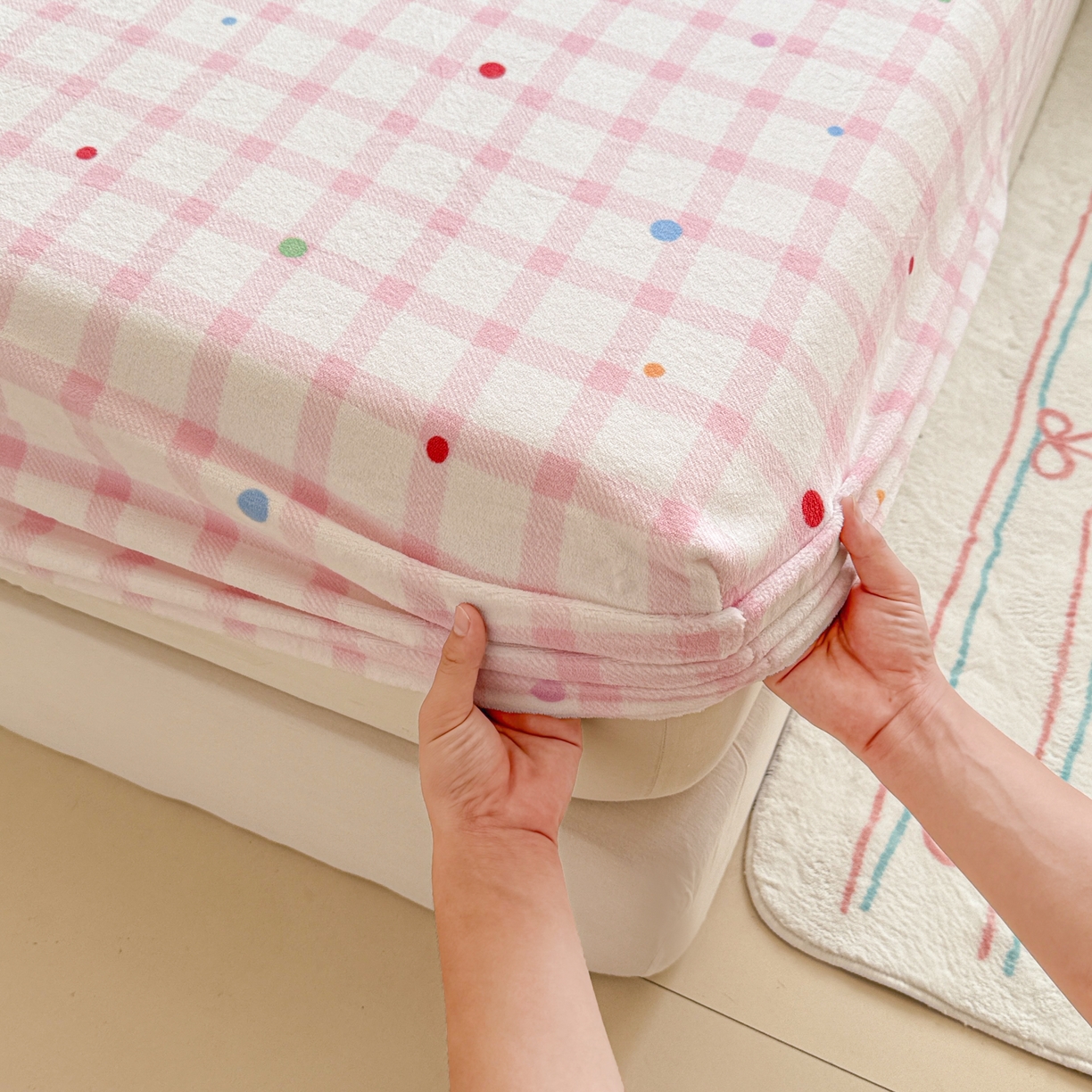 91家纺网 家纺一手货源 找家纺 （总）丽美人 2025新款高克重印花牛奶绒无印风床笠款（A类母婴级面料）