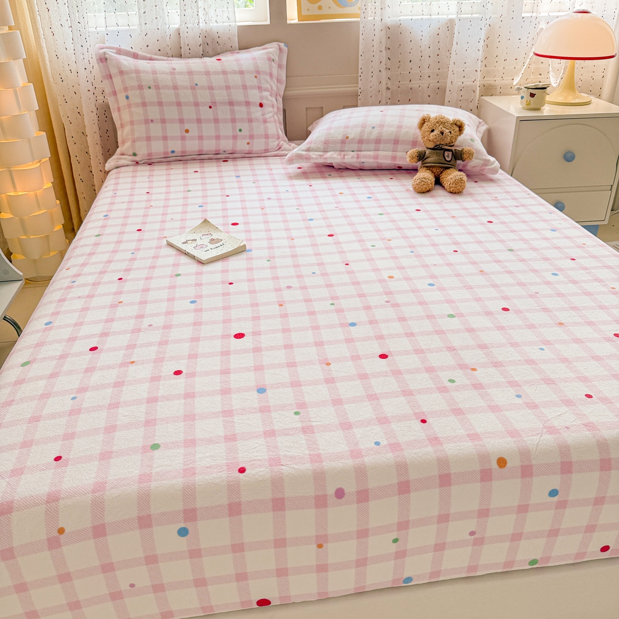 91家纺网 家纺一手货源 找家纺 丽美人 2025新款高克重印花牛奶绒无印风床笠款（A类母婴级面料） 波点粉格