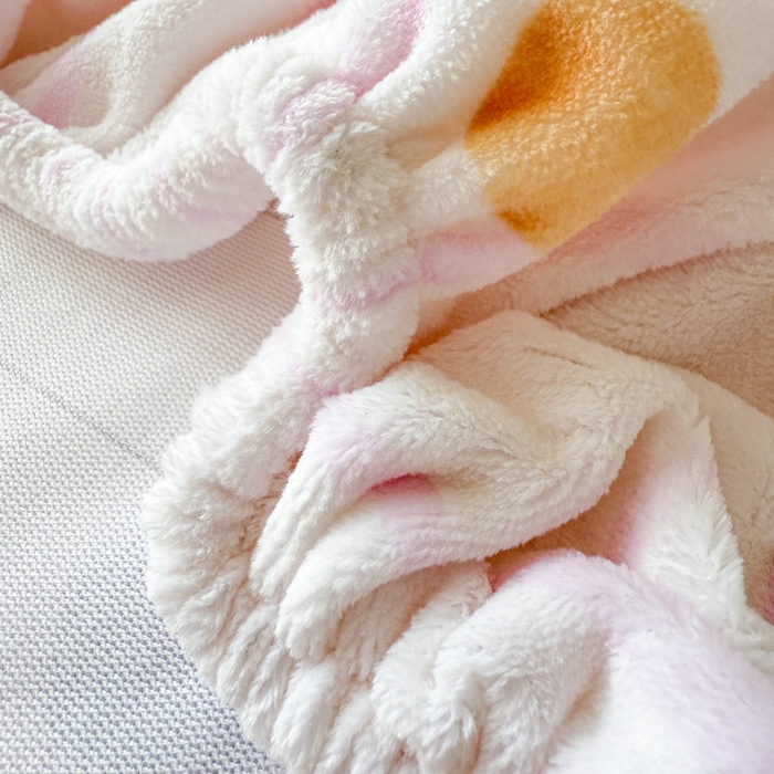 91家纺网 家纺一手货源 找家纺 丽美人 2025新款高克重印花牛奶绒无印风床笠款（A类母婴级面料） 波点粉条