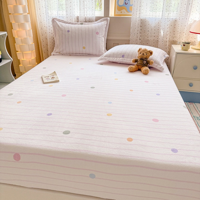 91家纺网 家纺一手货源 找家纺 丽美人 2025新款高克重印花牛奶绒无印风床笠款（A类母婴级面料） 波点粉条