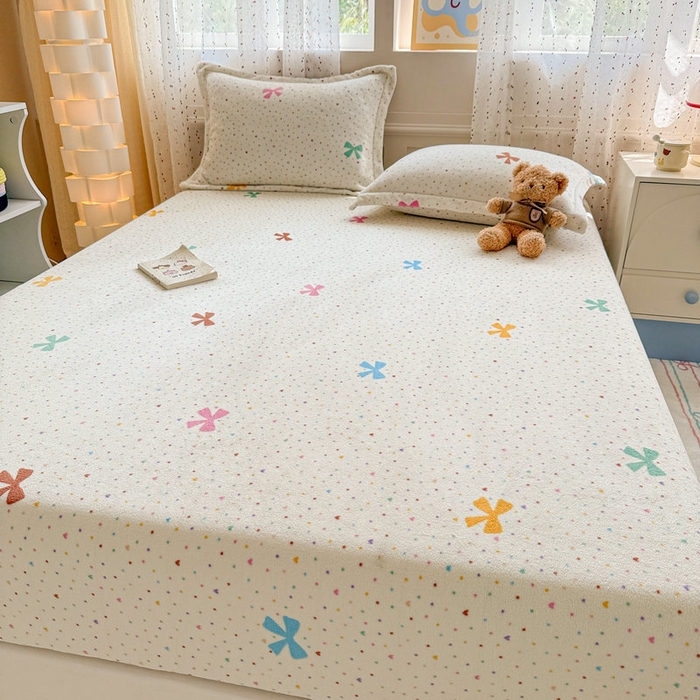 91家纺网 家纺一手货源 找家纺 丽美人 2025新款高克重印花牛奶绒无印风床笠款（A类母婴级面料） 波点蝴蝶结