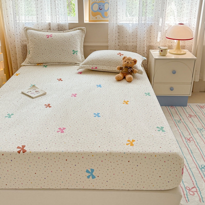 91家纺网 家纺一手货源 找家纺 丽美人 2025新款高克重印花牛奶绒无印风床笠款（A类母婴级面料） 波点蝴蝶结