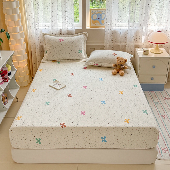 91家纺网 家纺一手货源 找家纺 丽美人 2025新款高克重印花牛奶绒无印风床笠款（A类母婴级面料） 波点蝴蝶结