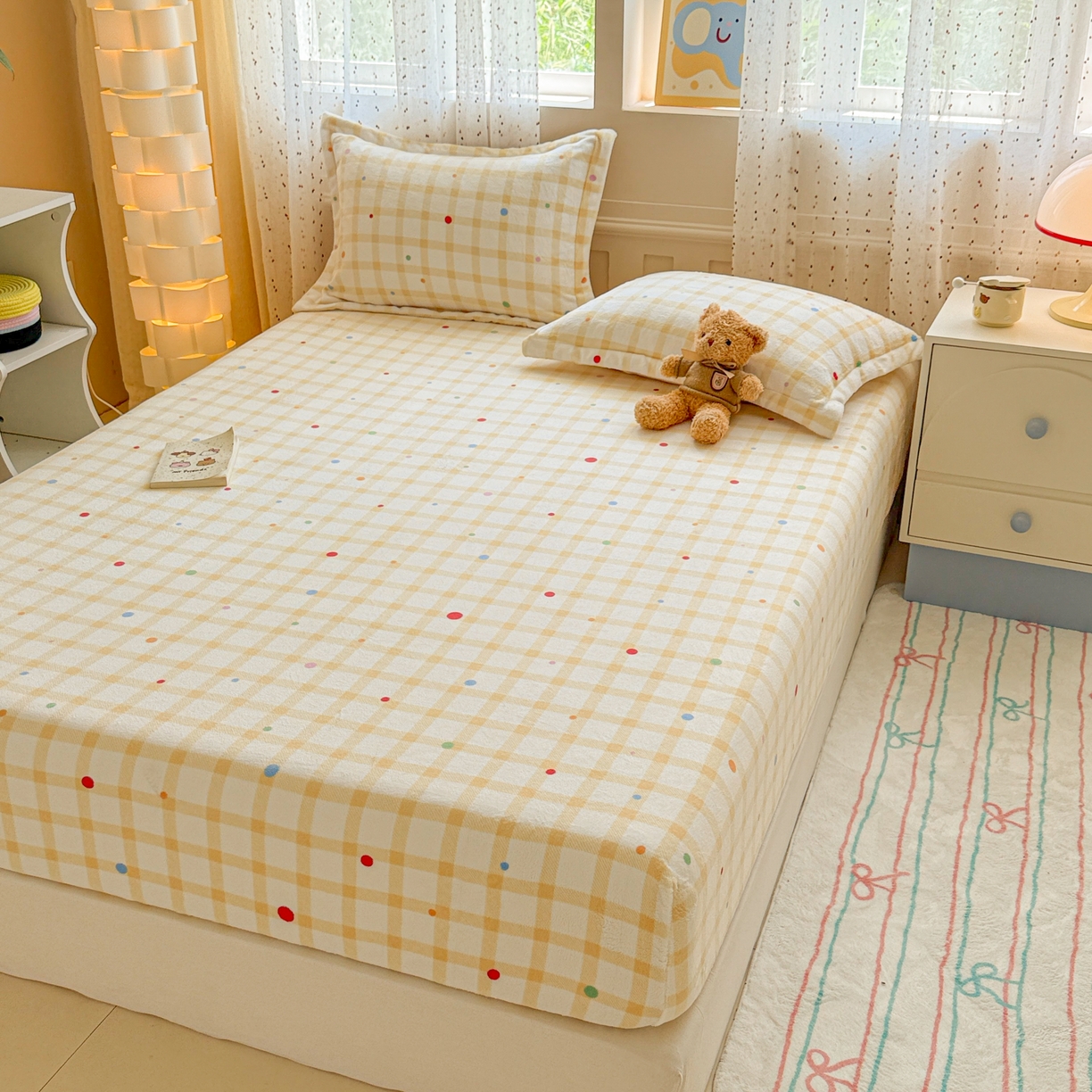 91家纺网 家纺一手货源 找家纺 丽美人 2025新款高克重印花牛奶绒无印风床笠款（A类母婴级面料） 波点黄格