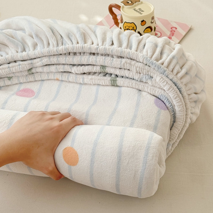 丽美人 2025新款高克重印花牛奶绒无印风床笠款（A类母婴级面料） 波点蓝条