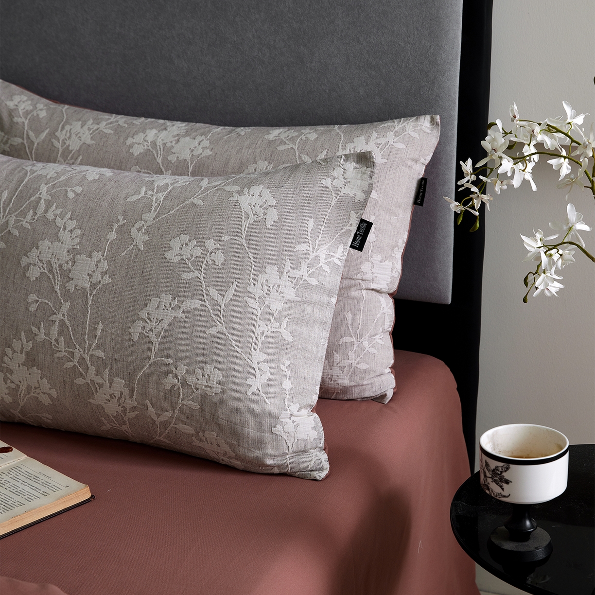 91家纺网 家纺一手货源 找家纺 小叮当家纺仓储工厂店 2025新款提供买家秀爆款花型不断货全棉纯棉A类三层纱加厚磨毛大提花四件套 沐云里·咖