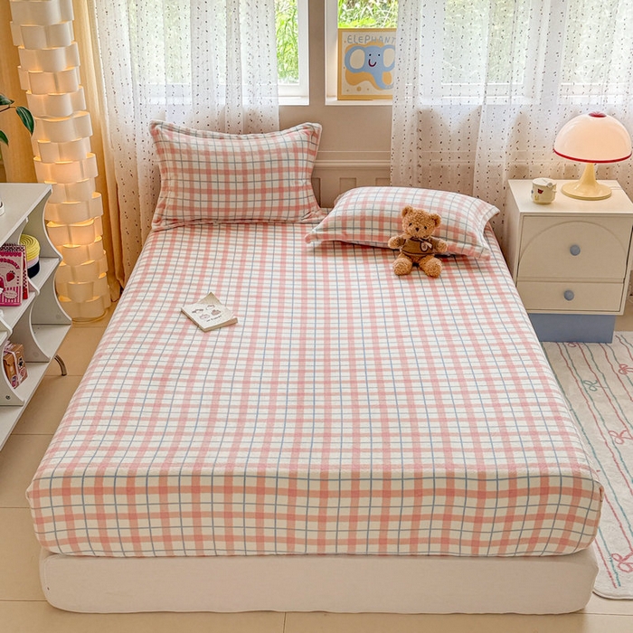 91家纺网 家纺一手货源 找家纺 丽美人 2025新款高克重印花牛奶绒无印风床笠款（A类母婴级面料） 蓝粉大格