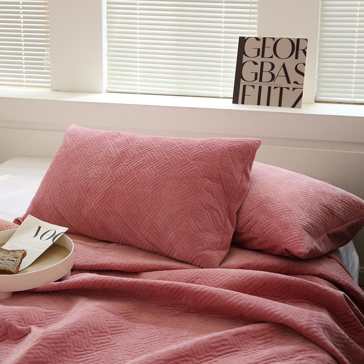 期遇家居 2025新款夹棉绗缝绒枕套秋冬纯色宝宝绒枕套 豆沙