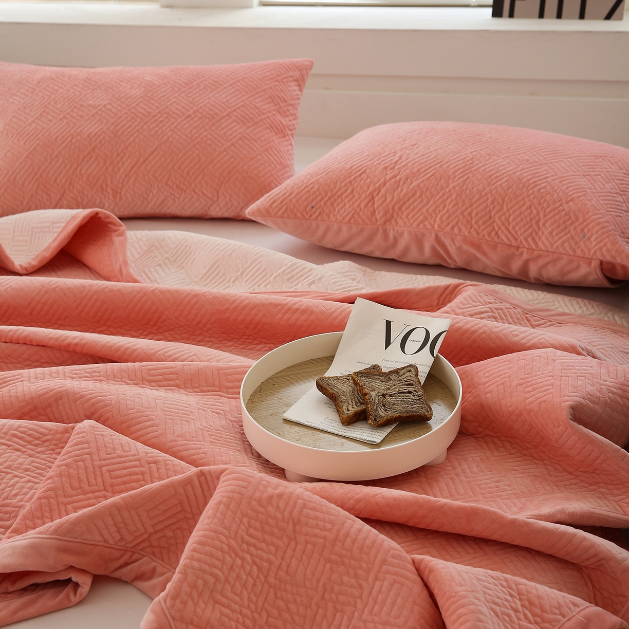 91家纺网 家纺一手货源 找家纺 （总）期遇家居 2025新款夹棉绗缝绒枕套秋冬纯色宝宝绒枕套