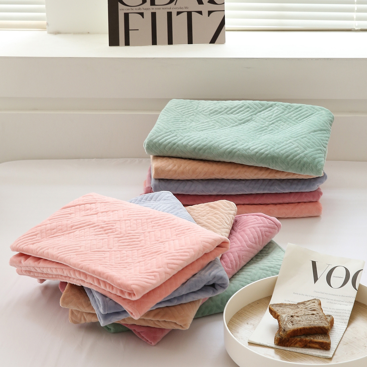 91家纺网 家纺一手货源 找家纺 期遇家居 2025新款夹棉绗缝绒枕套秋冬纯色宝宝绒枕套 玉色