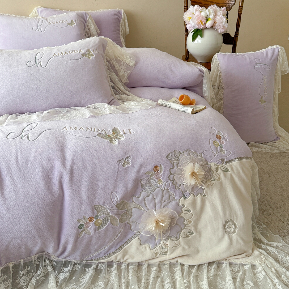 91家纺网 家纺一手货源 找家纺 可以家居 2025新款高克重全消光超细旦奶芙云绒四件套-玛利亚系列-莱卡芙 优雅紫