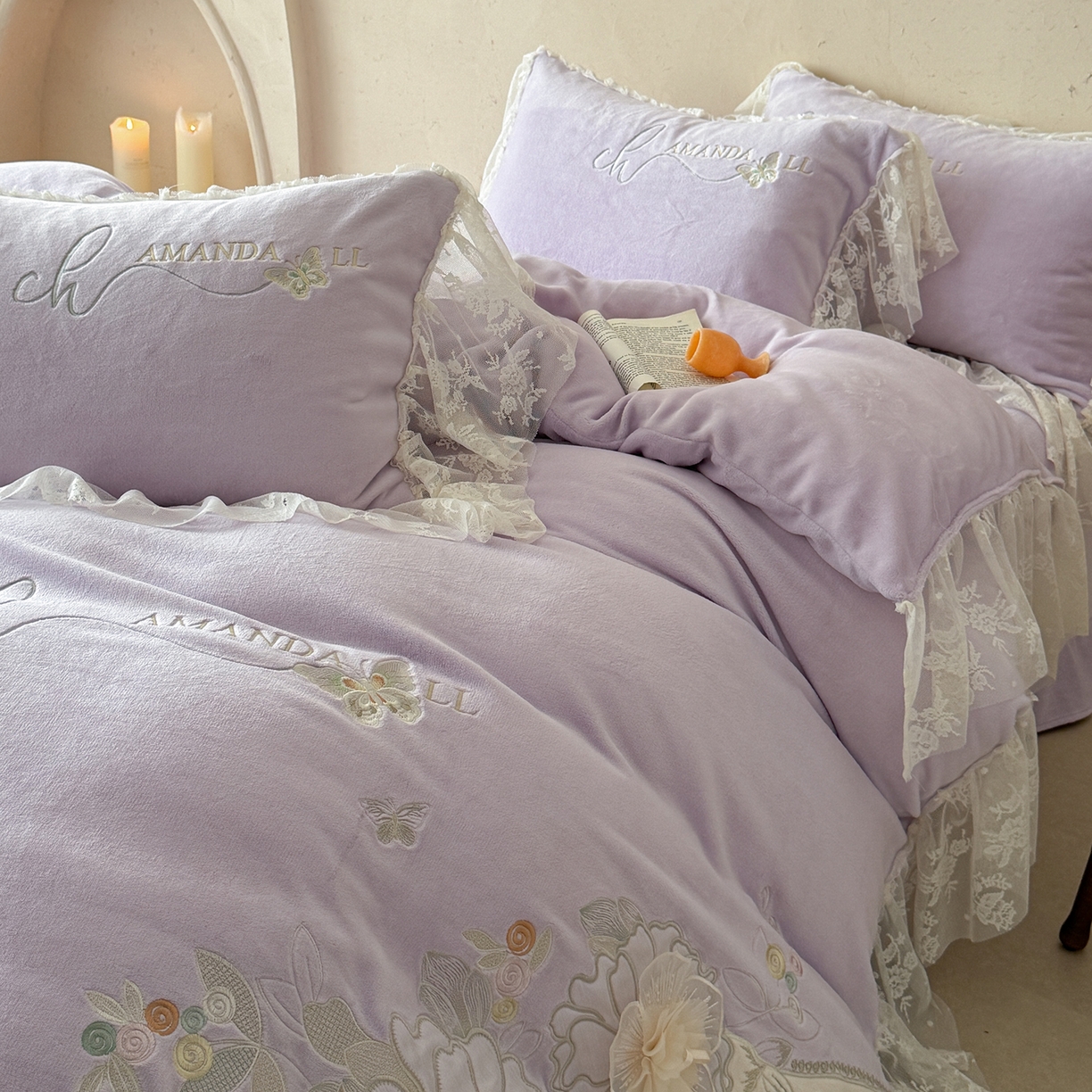 91家纺网 家纺一手货源 找家纺 可以家居 2025新款高克重全消光超细旦奶芙云绒四件套-玛利亚系列-莱卡芙 优雅紫