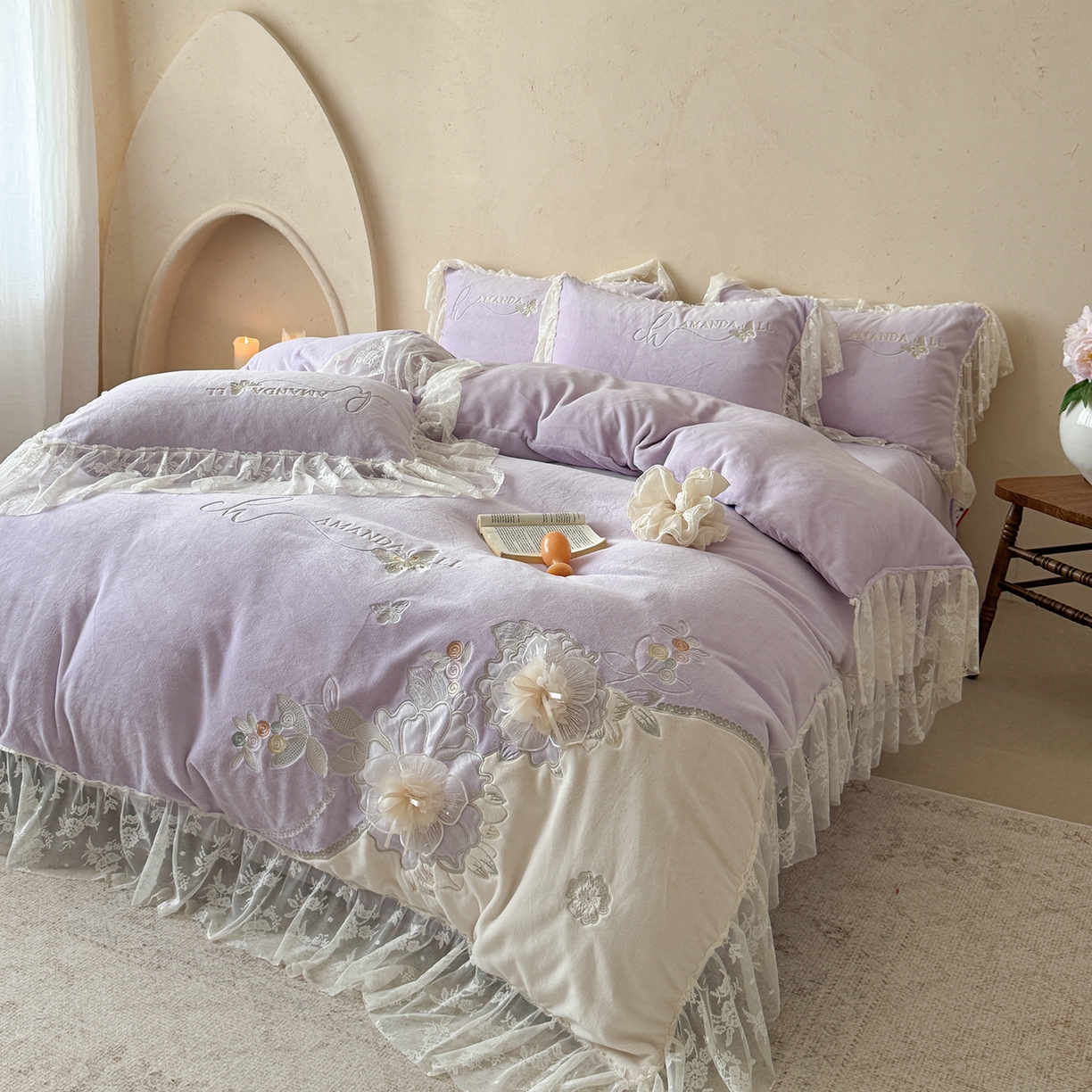 91家纺网 家纺一手货源 找家纺 可以家居 2025新款高克重全消光超细旦奶芙云绒四件套-玛利亚系列-莱卡芙 优雅紫