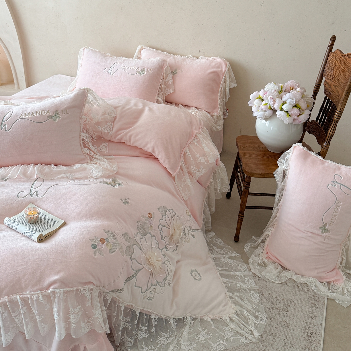 91家纺网 家纺一手货源 找家纺 （总）可以家居 2025新款高克重全消光超细旦奶芙云绒四件套-玛利亚系列-莱卡芙