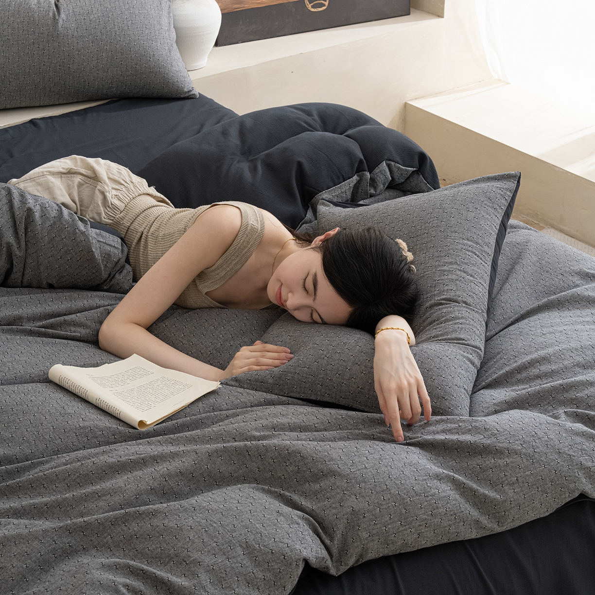 91家纺网 家纺一手货源 找家纺 （总）小叮当家纺仓储工厂店 2025新款提供买家秀爆款花型不断货棉麻提花全棉纯棉磨毛四件套-云缦