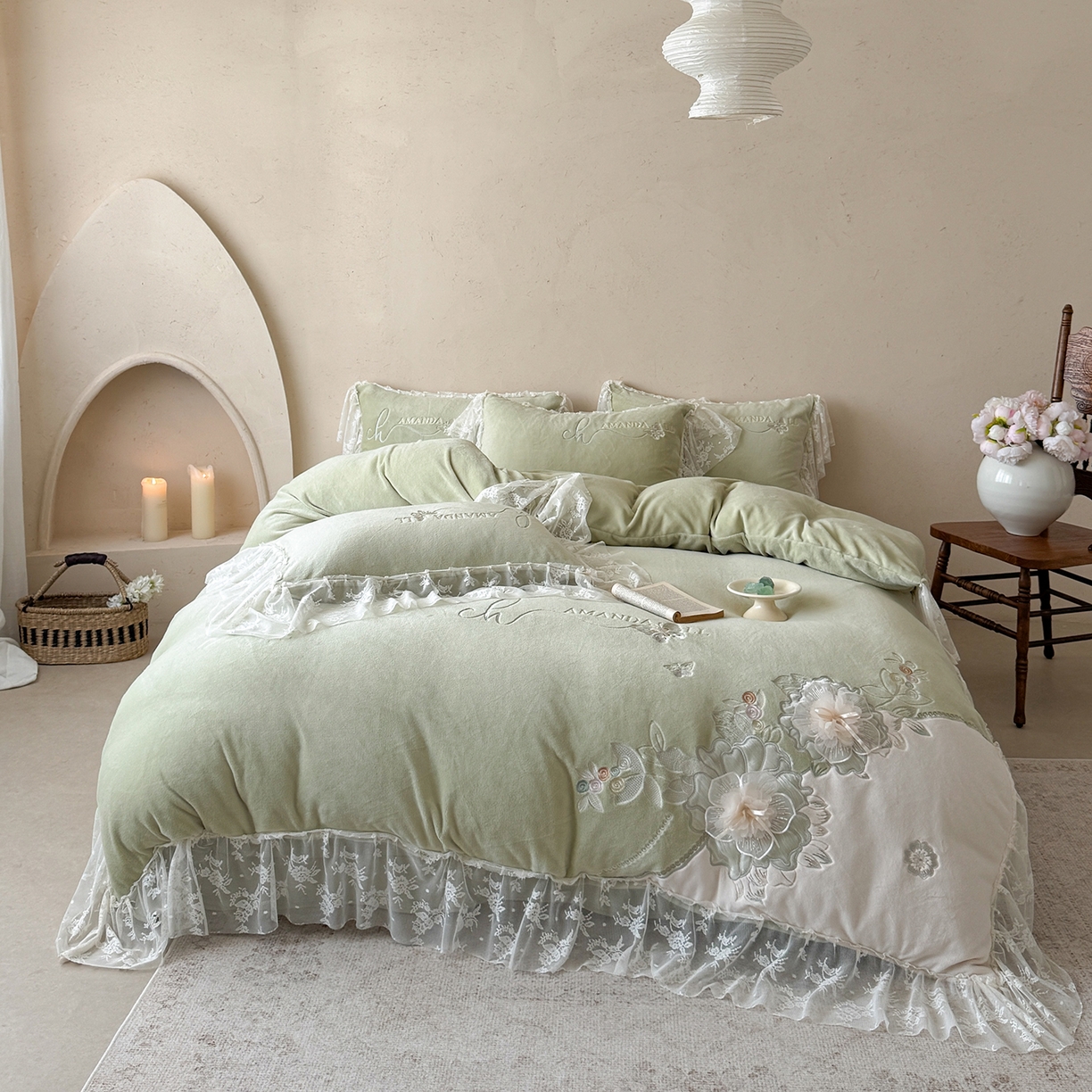 可以家居 2025新款高克重全消光超细旦奶芙云绒四件套-玛利亚系列-莱卡芙 伯爵绿