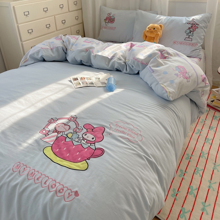 91家纺网 家纺一手货源 找家纺 小叮当家纺仓储工厂店 2025新款提供买家秀爆款花型不断货三丽鸥绣花全棉纯棉磨毛卡通四件套 美乐蒂乐园-兰